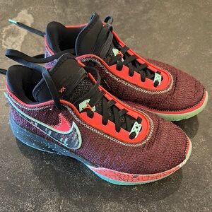 Nike LeBron 20 SE Low Night Maroon Shoes